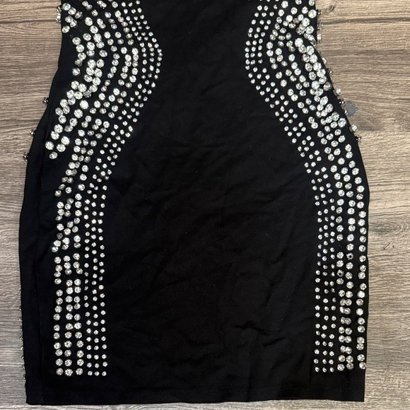 Elegant Black Studded Dress - Picture 4 of 9